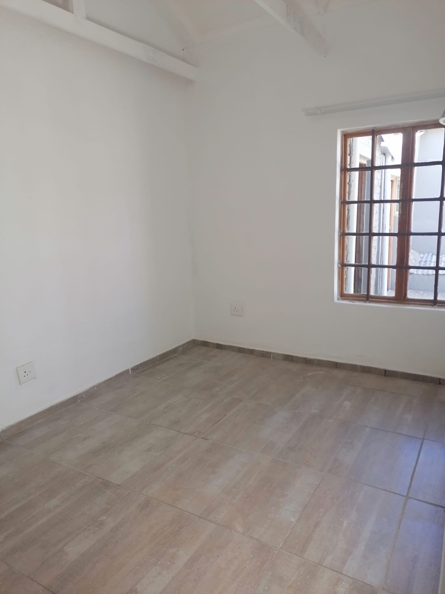 To Let 1 Bedroom Property for Rent in Queenstown Central Eastern Cape